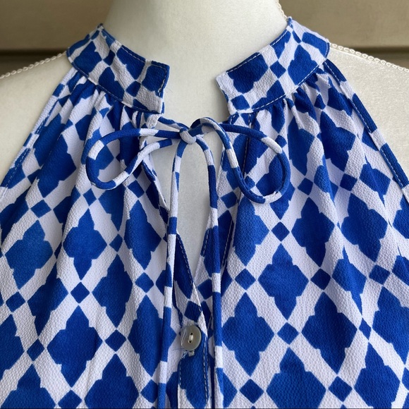 •Mudpie• Cobalt/White Patterned Sleeveless Blouse - Size Small - Picture 4 of 10